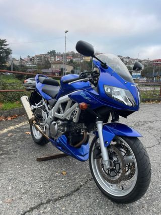 Suzuki SV650S