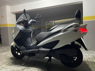 Suzuki Burgman 200