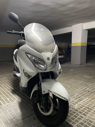 Suzuki Burgman 200