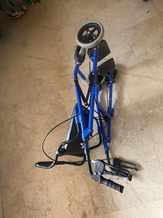 Andador y Silla de Traslado 2 en 1 - Rollator