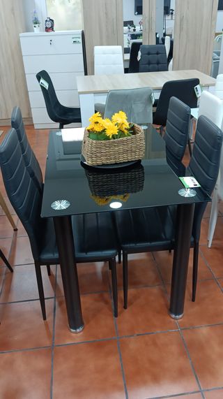 Mesa Comedor Cristal Negro + 4 Sillas