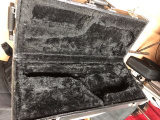 Maleta para saxofón alto
