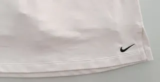 Falda deportiva Nike blanca