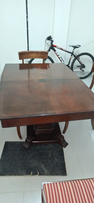 Mesa comedor madera caoba + 6 sillas