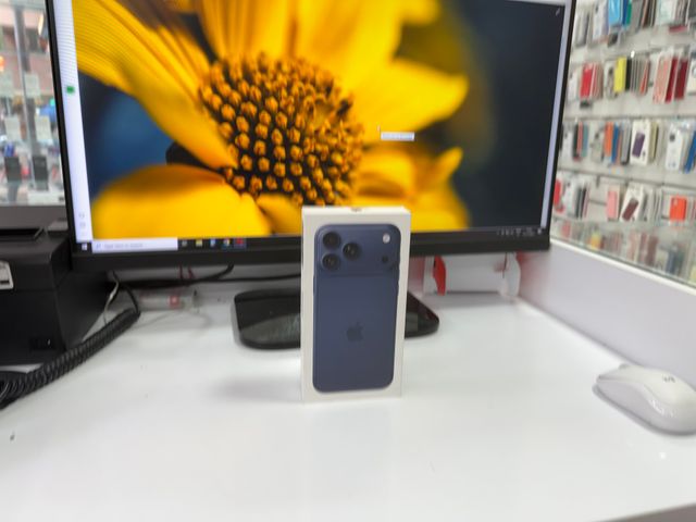 iPhone 17 Pro Max 512GB Deep Blue NOVO LACREADO