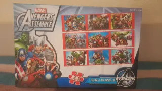Lote cuento SpiderMan y puzzles superhéroes