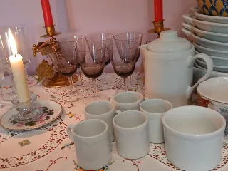 Mesa completa. Casi.