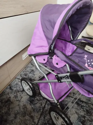 Cochecito de muñecas morado
