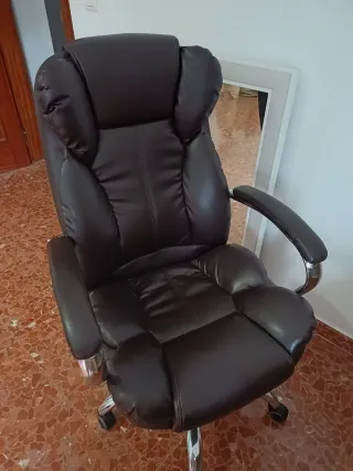 Silla de oficina piel marrón chocolate