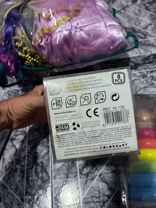 Aros apilables de madera, nuevos sin abrir