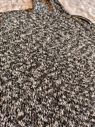 Jersey jaspeado gris con cremallera