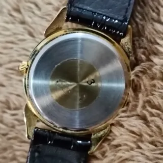 Reloj Refor Kadett Mujer Dorado y Negro
