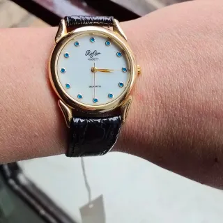 Reloj Refor Kadett Mujer Dorado y Negro