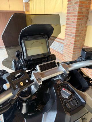 Honda X-ADV 750 2020 19.900km Akrapovic