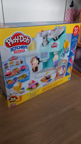 Play-Doh Kitchen Creations Máquina de Cupcakes