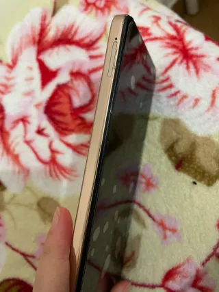 Móvil Vivo Rosa Dorado