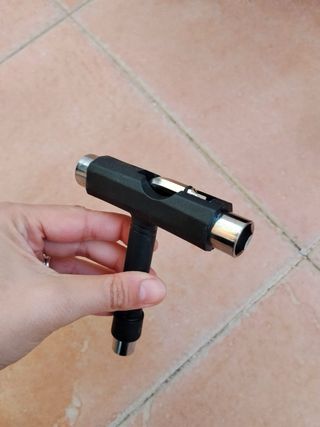 Skate Penny Australia 27” blackout + llave T