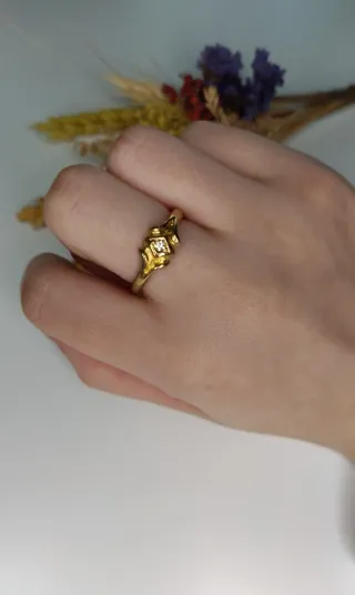 Anillos dorados liquidación tienda por cierre