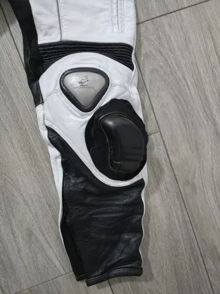 Mono de moto Goyamoto