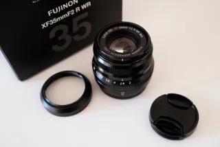 Fujifilm XF 35mm f/2 R WR