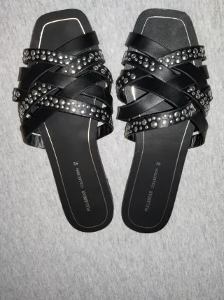 Sandalias negras adornadas talla 36