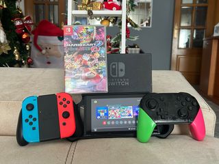 Nintendo Switch+Mario Kart 8 Deluxe+Pro controller