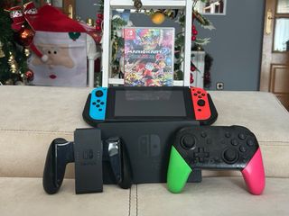 Nintendo Switch+Mario Kart 8 Deluxe+Pro controller
