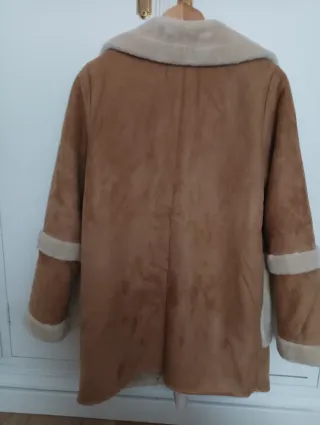 Chaqueta Stradivarius Beige y Marrón