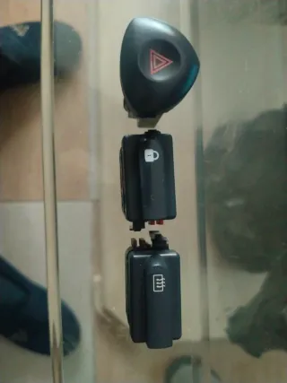 Boton Warning Renault clio