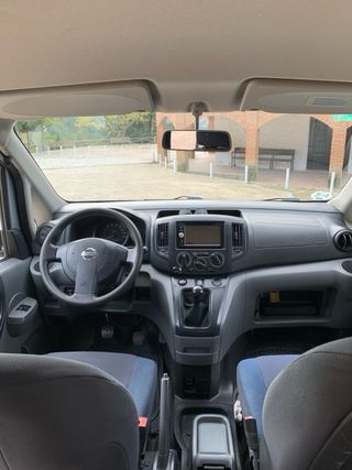 Nissan NV200 2010
