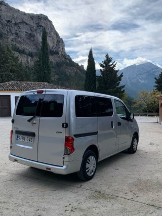 Nissan NV200 2010