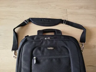 Maletín porta ordenador negro