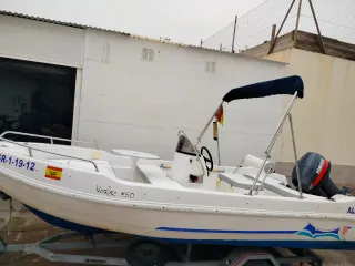 Barco Voraz 450 con motor Yamaha 40