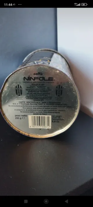 Contenitore in latta dedicato alla Juventus.