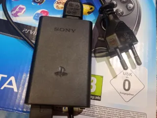 PS Vita Sony 3G/Wi-Fi