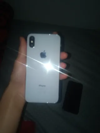 Lote 2 iPhones para piezas o reparar