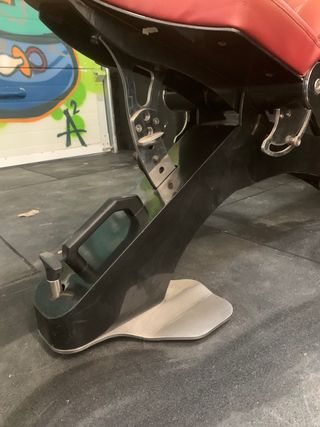 Banco de pesas TT Smartone rojo. Negociaciones