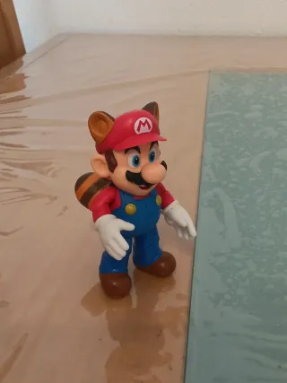 Figura Mario Bros Tanooki Nintendo