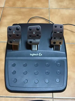 Logitech G920 Volante e Pedali