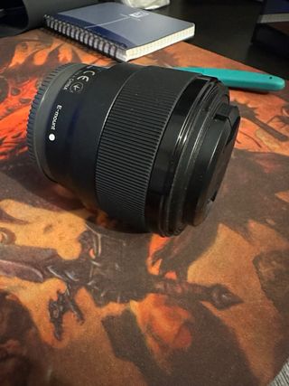 Sony FE 50mm f/1.8 Objetivo