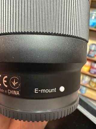 Sony FE 50mm f/1.8 Objetivo