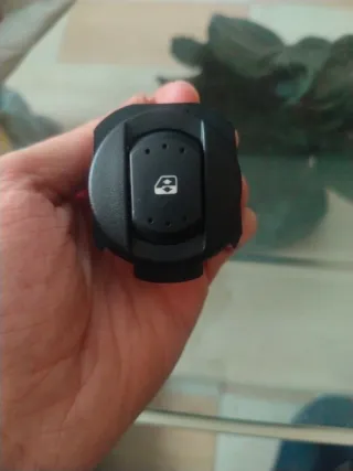 Pulsador Elevalunas Renault Laguna/Megane 2