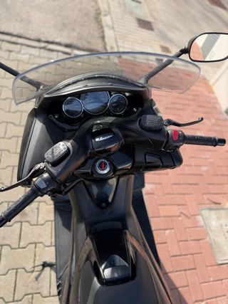 Yamaha TMAX XP500 2008