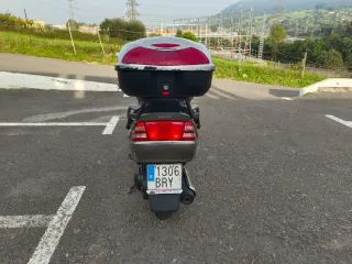 Suzuki Burgman 250cc Scooter