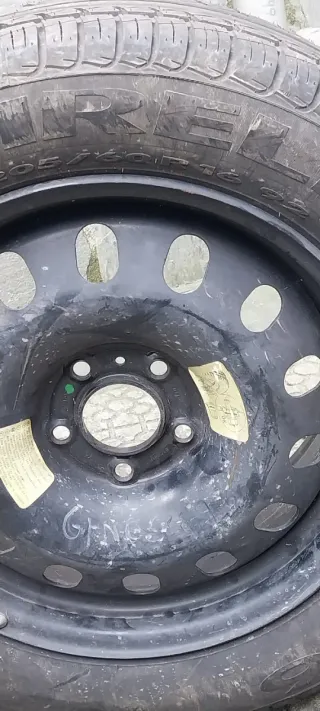 Rueda 205/60 R16 92V  llanta y  cubierta 643129726