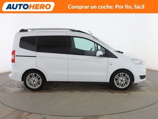 Ford Tourneo Courier 1.5 TDCi Titanium