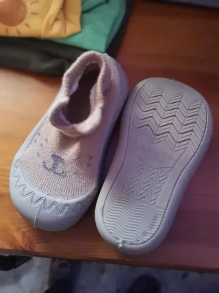 Ropa y zapatos bebé