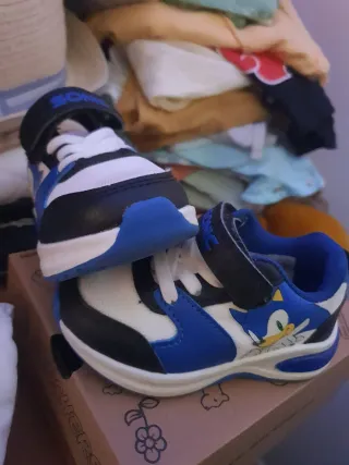 Ropa y zapatos bebé