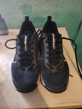 Zapatillas Nike Air Max Negras y Blancas