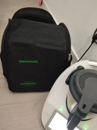Thermomix TM6 con bolsa de trasporte